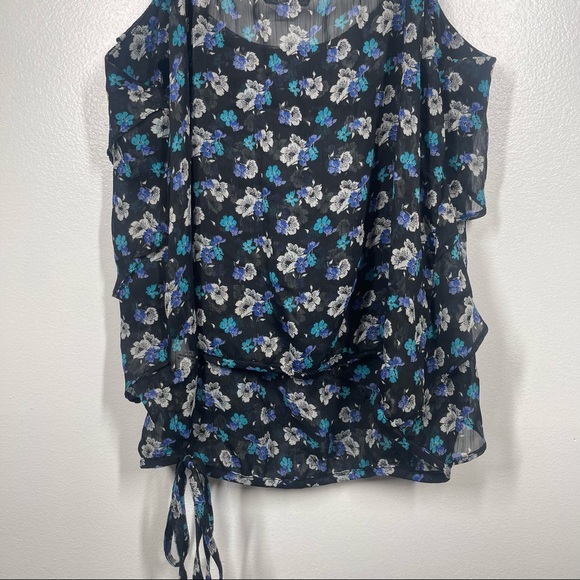 American Eagle Floral Blouse - Picture 8 of 8